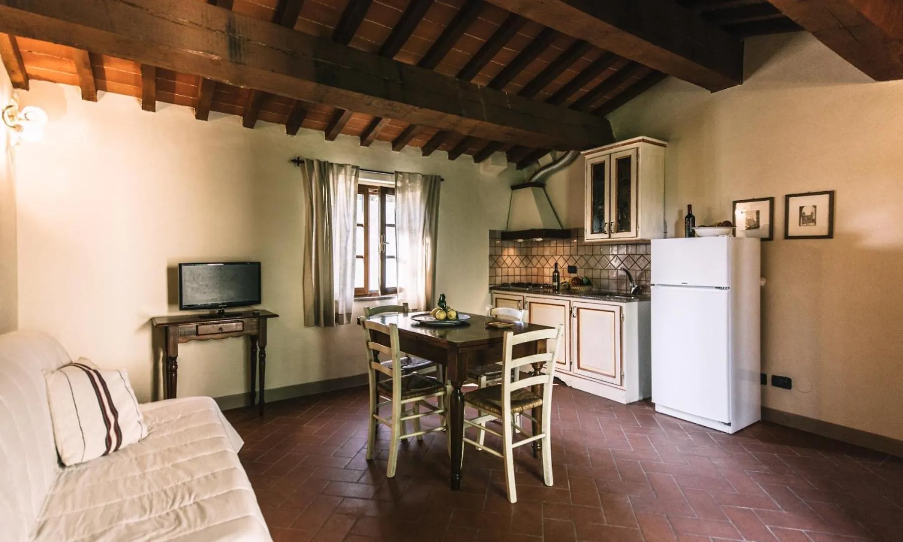Tenuta Quarrata Capannoli Aparthotel